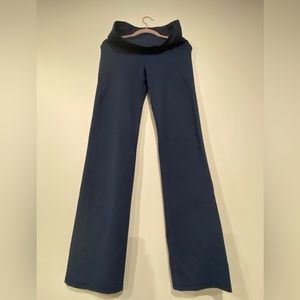 UNDER ARMOUR Track pants blue size M